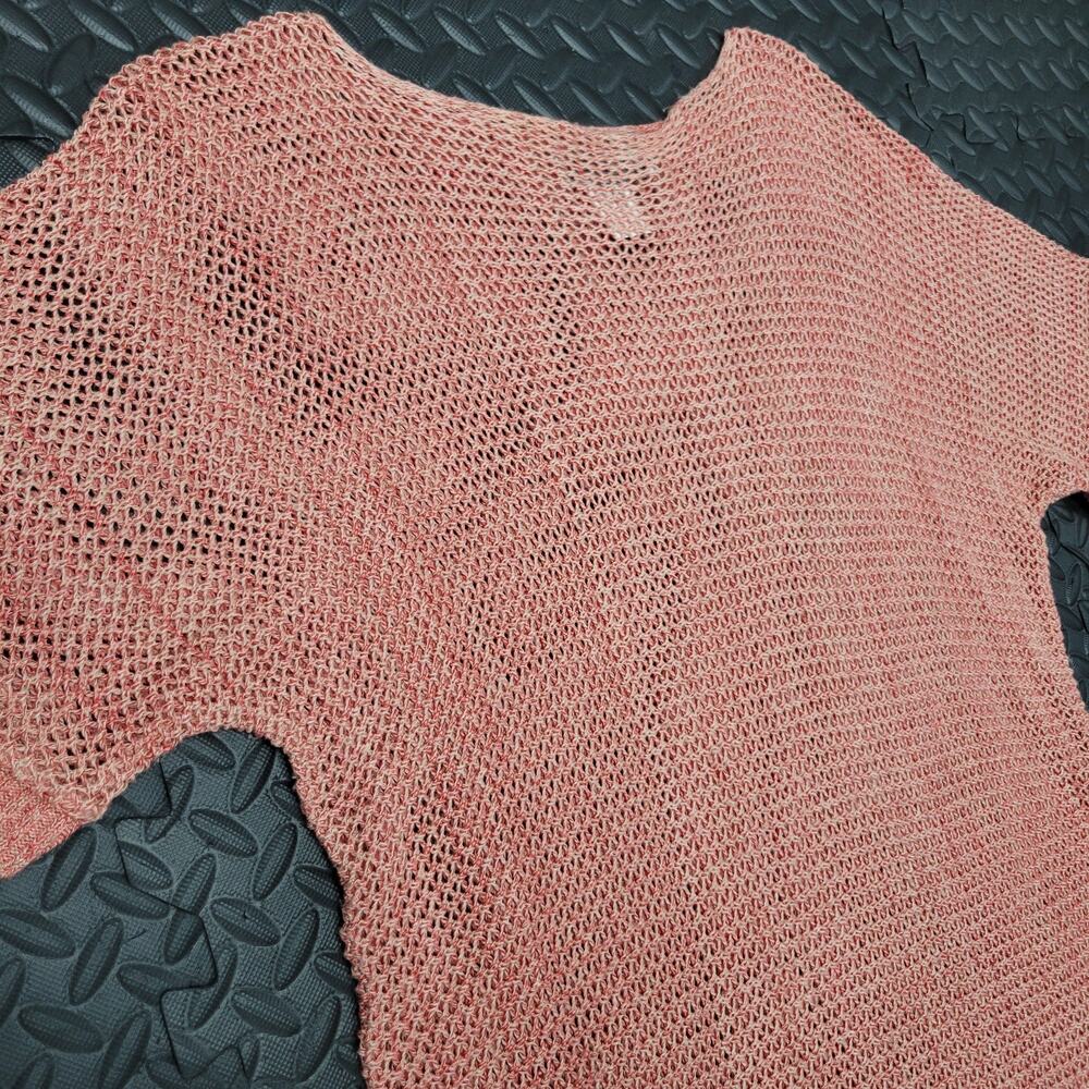 Y2K Vintage 212 New York Handmade Knit T Shirt Vacation Ready Resortwear